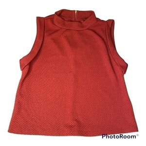 MEDIUM JELLA COUTURE RED TEXTURED SLEEVELESS BLOUSE